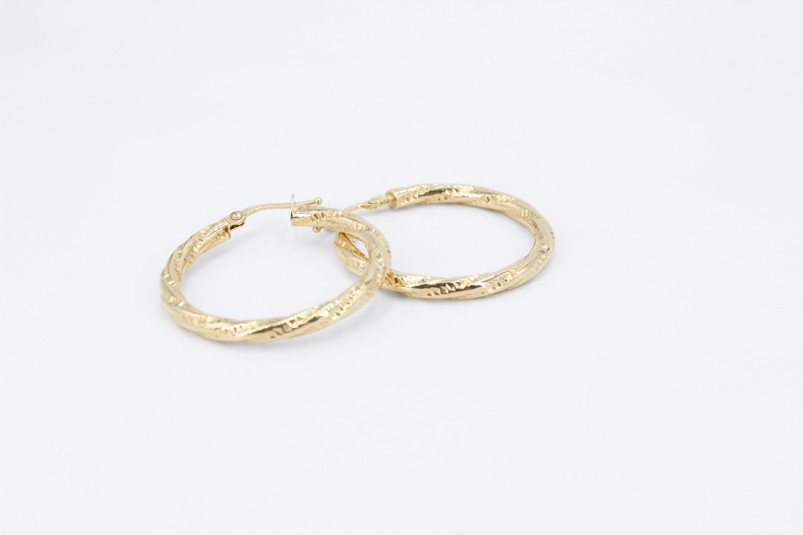Aro de oro de 18k. de segunda mano. Joyería de ocasión | ROYALHYSTERIA