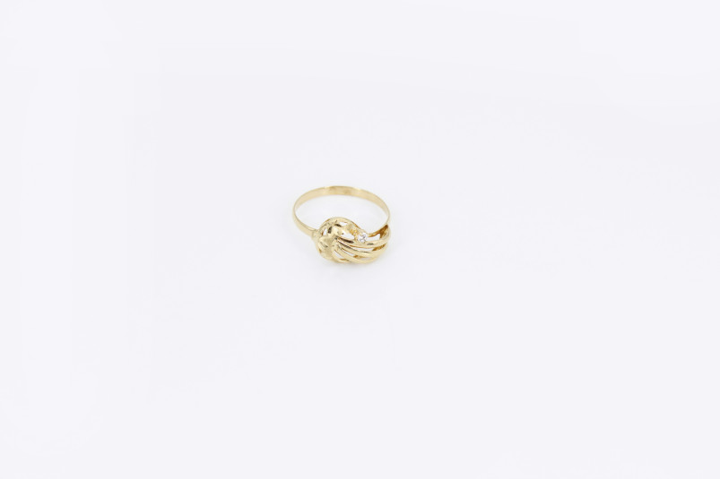 Anillo de oro de 18k. de segunda mano. Joyería de ocasión | ROYALHYSTERIA