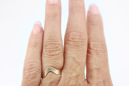 Anillo de oro combinado de 18k. de segunda mano. Joyería de ocasión | ROYALHYSTERIA