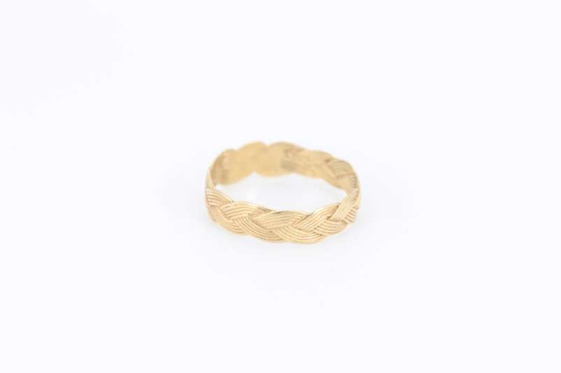 Anillo de oro de 18k. de segunda mano. Joyería de ocasión | ROYALHYSTERIA