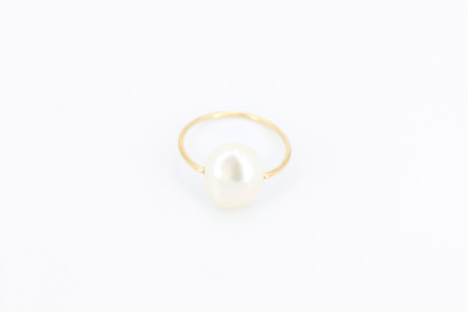 Anillo de oro de 18k. de segunda mano. Joyería de ocasión | ROYALHYSTERIA