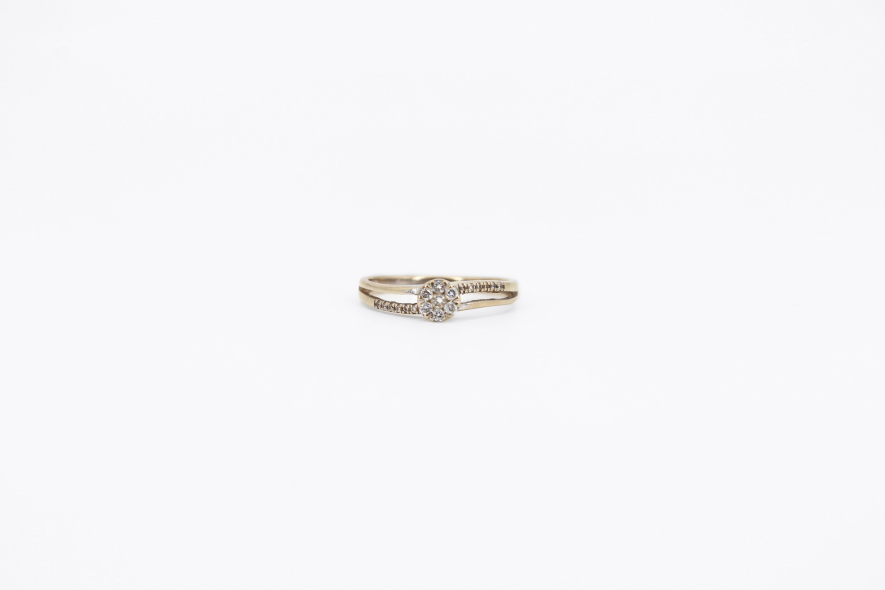 Anillo de oro de 18k. de segunda mano. Joyería de ocasión | ROYALHYSTERIA
