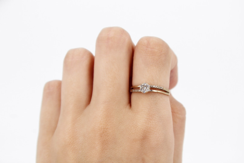 Anillo de oro de 18k. de segunda mano. Joyería de ocasión | ROYALHYSTERIA