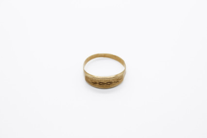 Anillo de oro de 18k. de segunda mano. Joyería de ocasión | ROYALHYSTERIA