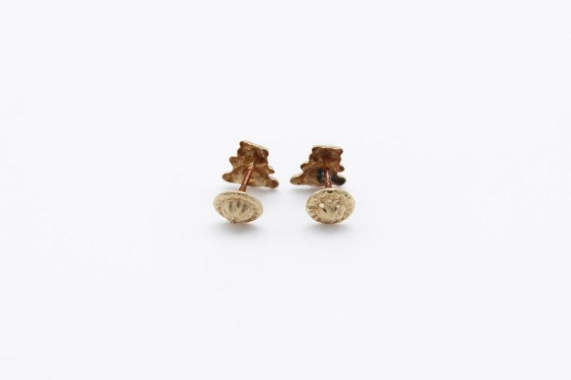 Pendiente de oro de 18k. de segunda mano. Joyería de ocasión | ROYALHYSTERIA