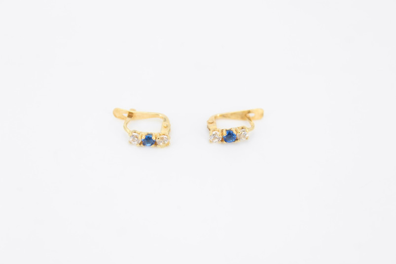 Pendiente de oro de 18k. de segunda mano. Joyería de ocasión | ROYALHYSTERIA