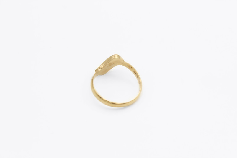 Anillo de oro de 18k. de segunda mano. Joyería de ocasión | ROYALHYSTERIA