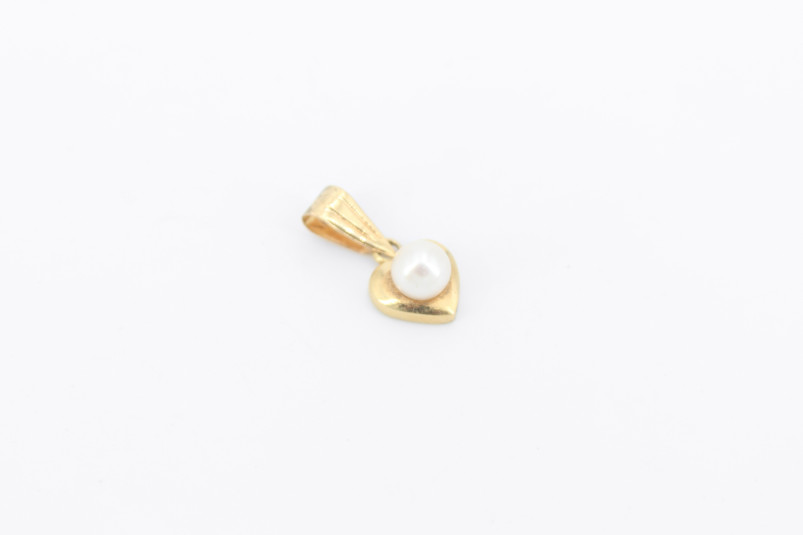Colgante de oro de 18k. de segunda mano. Joyería de ocasión | ROYALHYSTERIA