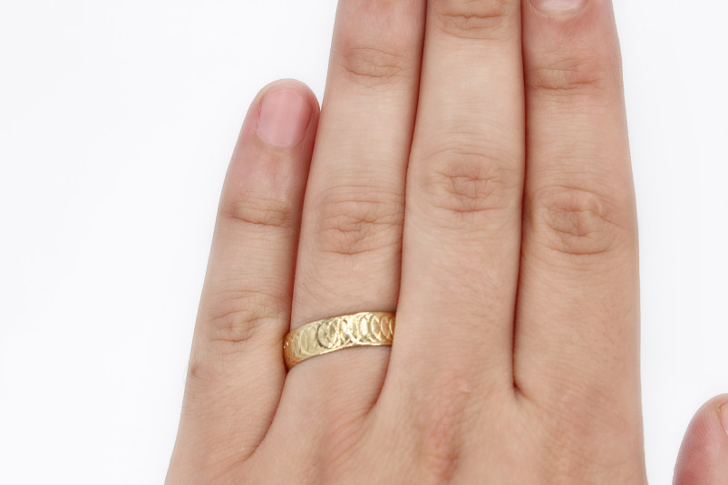 Alianza de oro de 18k. de segunda mano. Joyería de ocasión | ROYALHYSTERIA