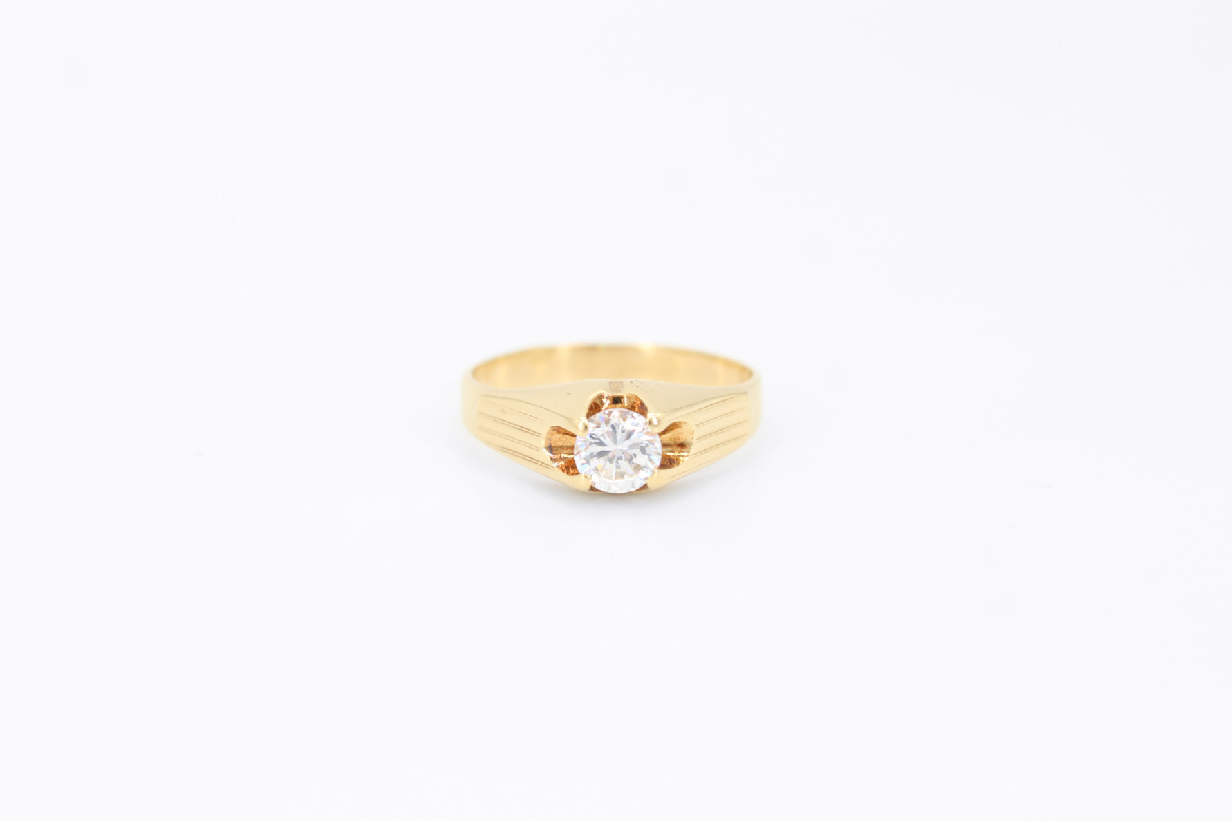 Solitario de oro de 18k. de segunda mano. Joyería de ocasión | ROYALHYSTERIA