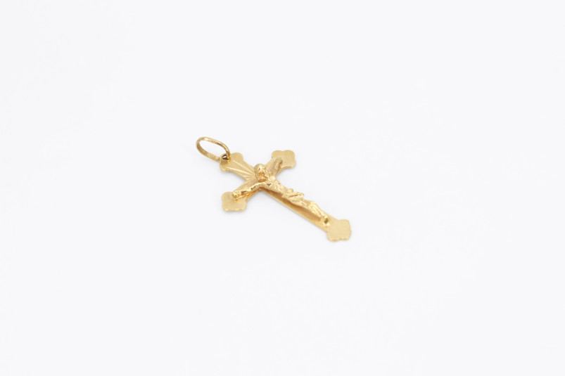 Cruz de oro de 18k. de segunda mano. Joyería de ocasión | ROYALHYSTERIA