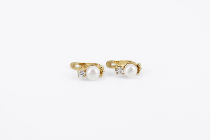 Pendiente de oro de 18k. de segunda mano. Joyería de ocasión | ROYALHYSTERIA
