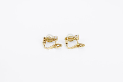 Pendiente de oro de 18k. de segunda mano. Joyería de ocasión | ROYALHYSTERIA