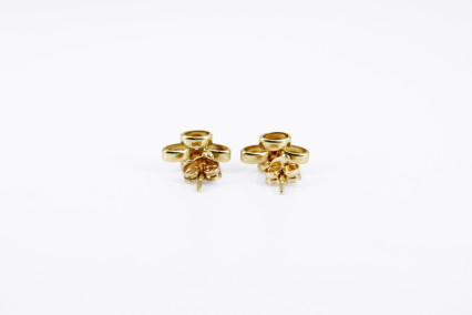 Pendiente de oro combinado de 18k. de segunda mano. Joyería de ocasión | ROYALHYSTERIA