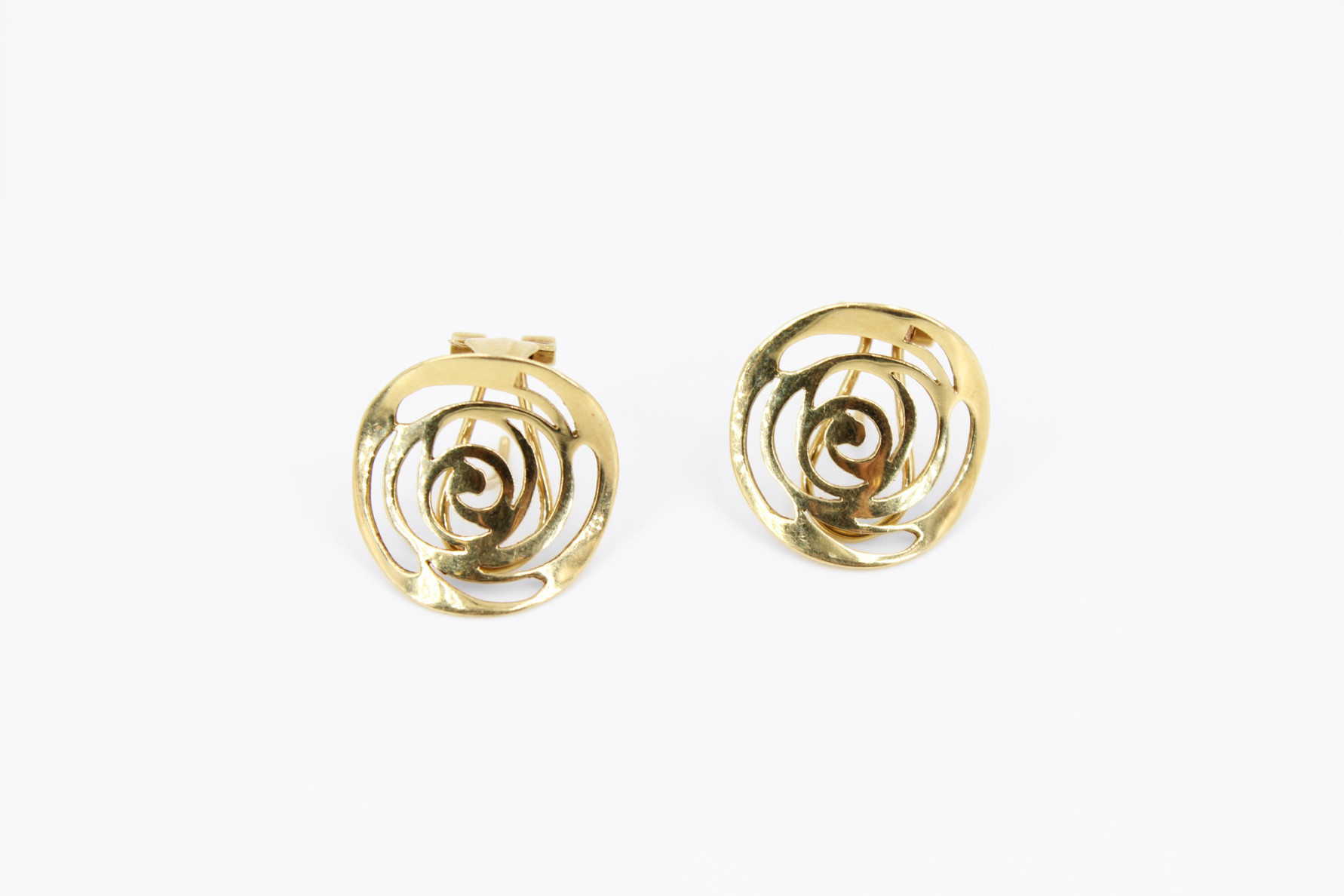 Pendiente de oro de 18k. de segunda mano. Joyería de ocasión | ROYALHYSTERIA