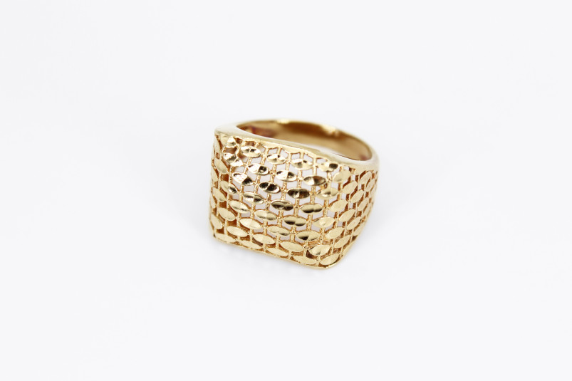 Anillo de oro de 18k. de segunda mano. Joyería de ocasión | ROYALHYSTERIA