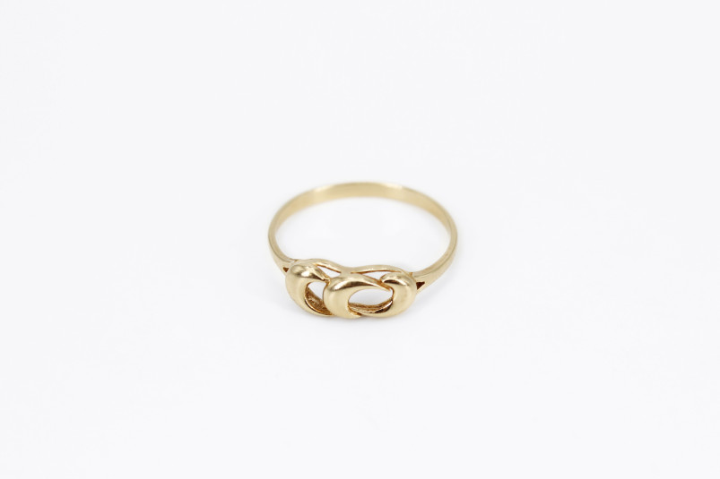 Anillo de oro de 18k. de segunda mano. Joyería de ocasión | ROYALHYSTERIA