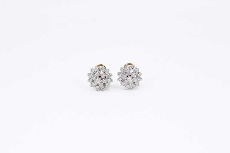Pendiente de oro combinado de 18k. de segunda mano. Joyería de ocasión | ROYALHYSTERIA