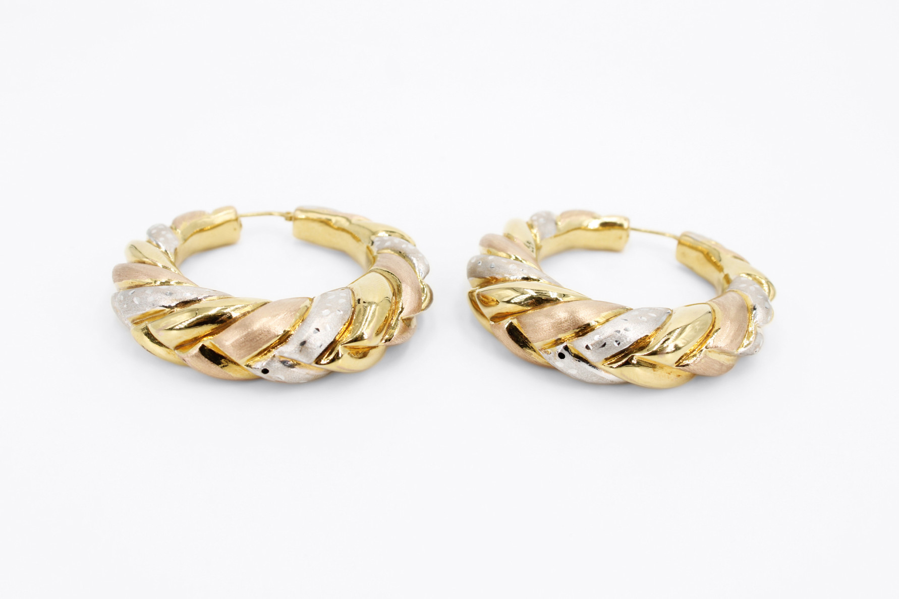 Aro de oro combinado de 18k. de segunda mano. Joyería de ocasión | ROYALHYSTERIA