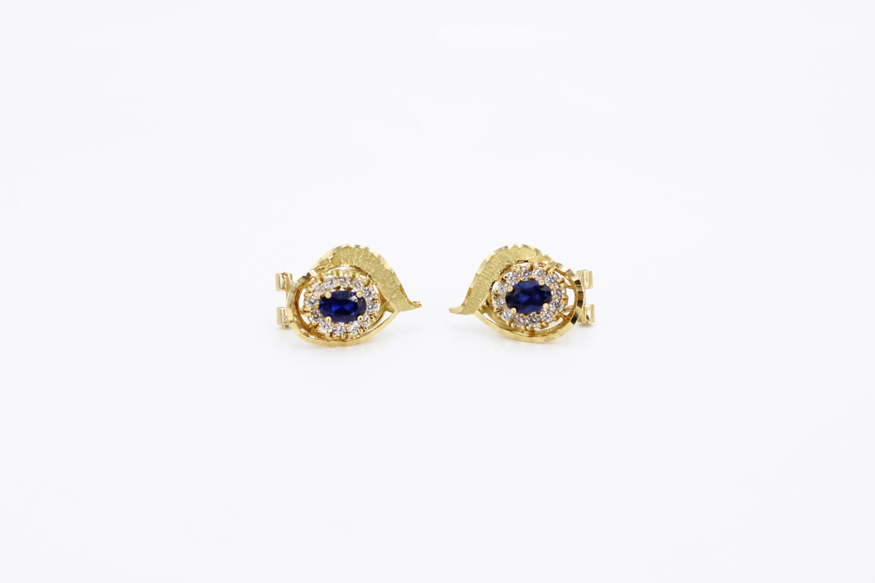 Pendiente de oro de 18k. de segunda mano. Joyería de ocasión | ROYALHYSTERIA