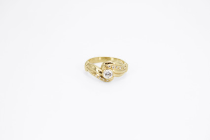 Anillo de oro de 18k. de segunda mano. Joyería de ocasión | ROYALHYSTERIA