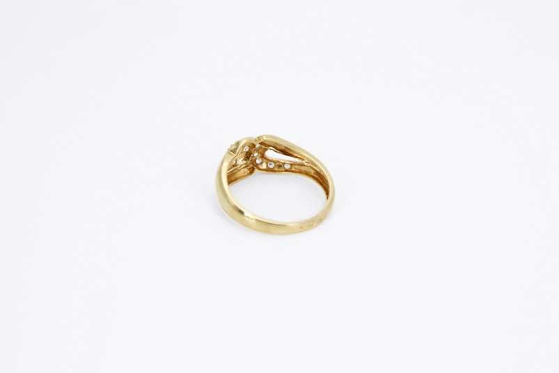 Anillo de oro de 18k. de segunda mano. Joyería de ocasión | ROYALHYSTERIA