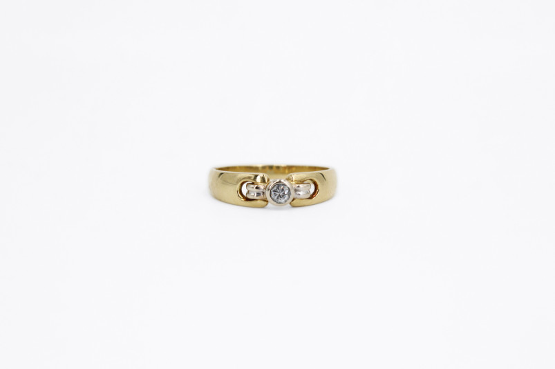 Anillo de oro de 18k con diamantes. de segunda mano. Joyería de ocasión | ROYALHYSTERIA
