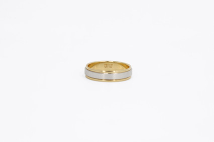 Alianza de oro combinado de 18k. de segunda mano. Joyería de ocasión | ROYALHYSTERIA