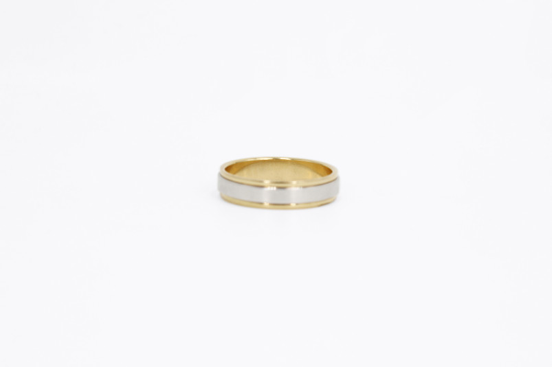 Alianza de oro combinado de 18k. de segunda mano. Joyería de ocasión | ROYALHYSTERIA