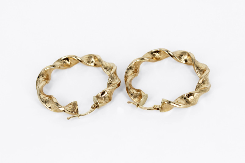 Aro de oro de 18k. de segunda mano. Joyería de ocasión | ROYALHYSTERIA