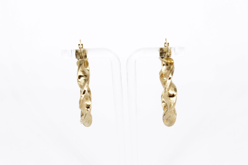 Aro de oro de 18k. de segunda mano. Joyería de ocasión | ROYALHYSTERIA