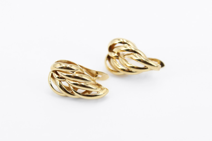 Pendiente de oro de 18k. de segunda mano. Joyería de ocasión | ROYALHYSTERIA