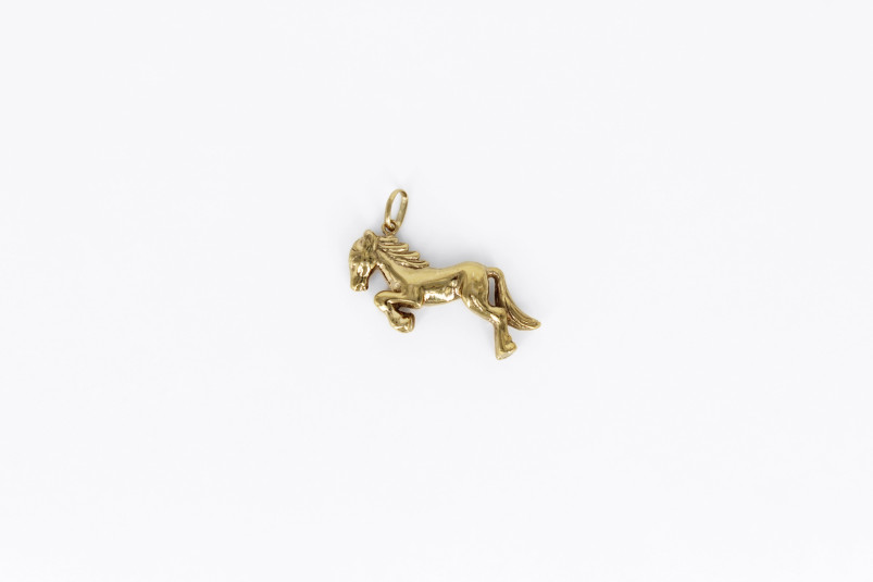 Colgante de oro de 18k. de segunda mano. Joyería de ocasión | ROYALHYSTERIA