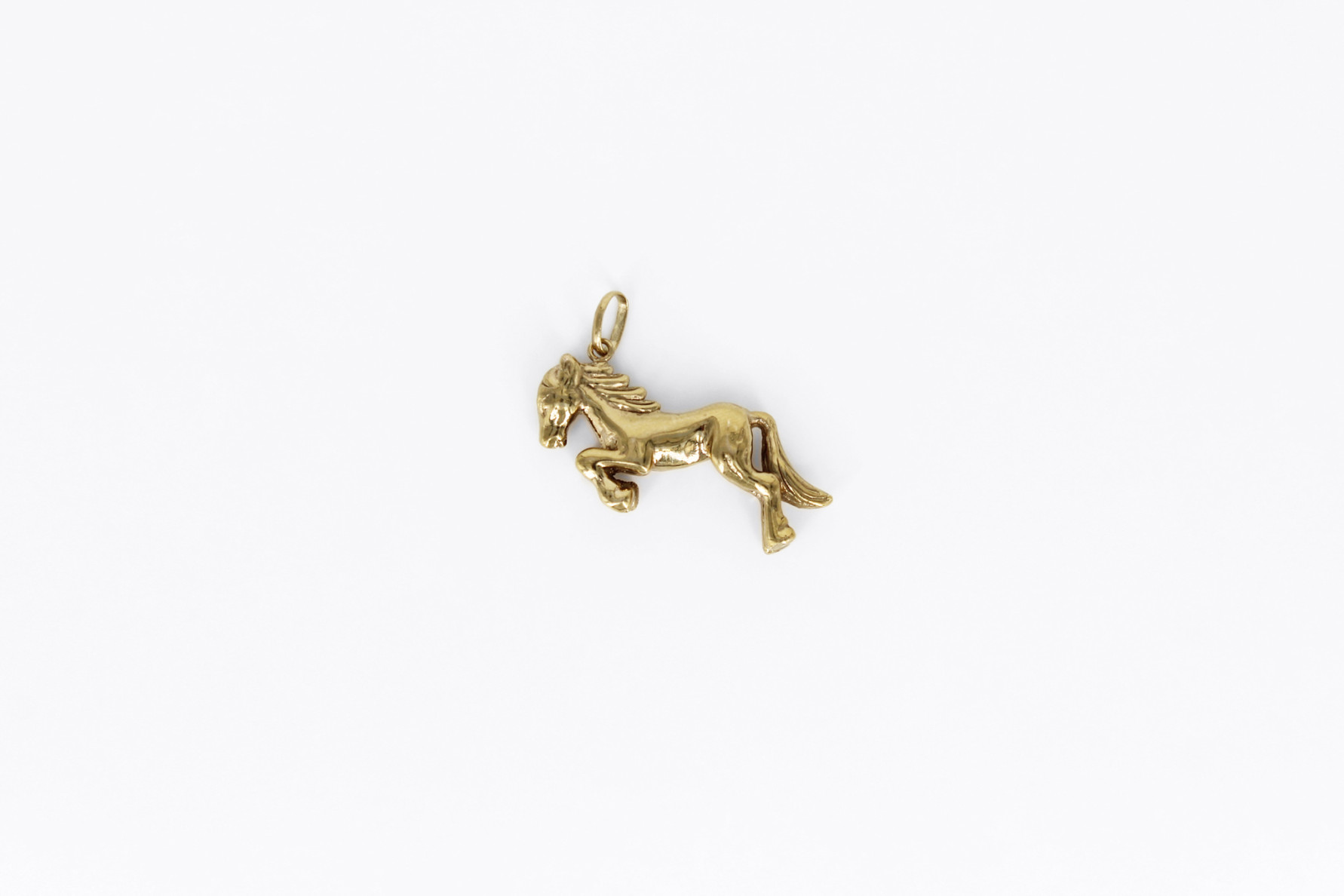Colgante de oro de 18k. de segunda mano. Joyería de ocasión | ROYALHYSTERIA