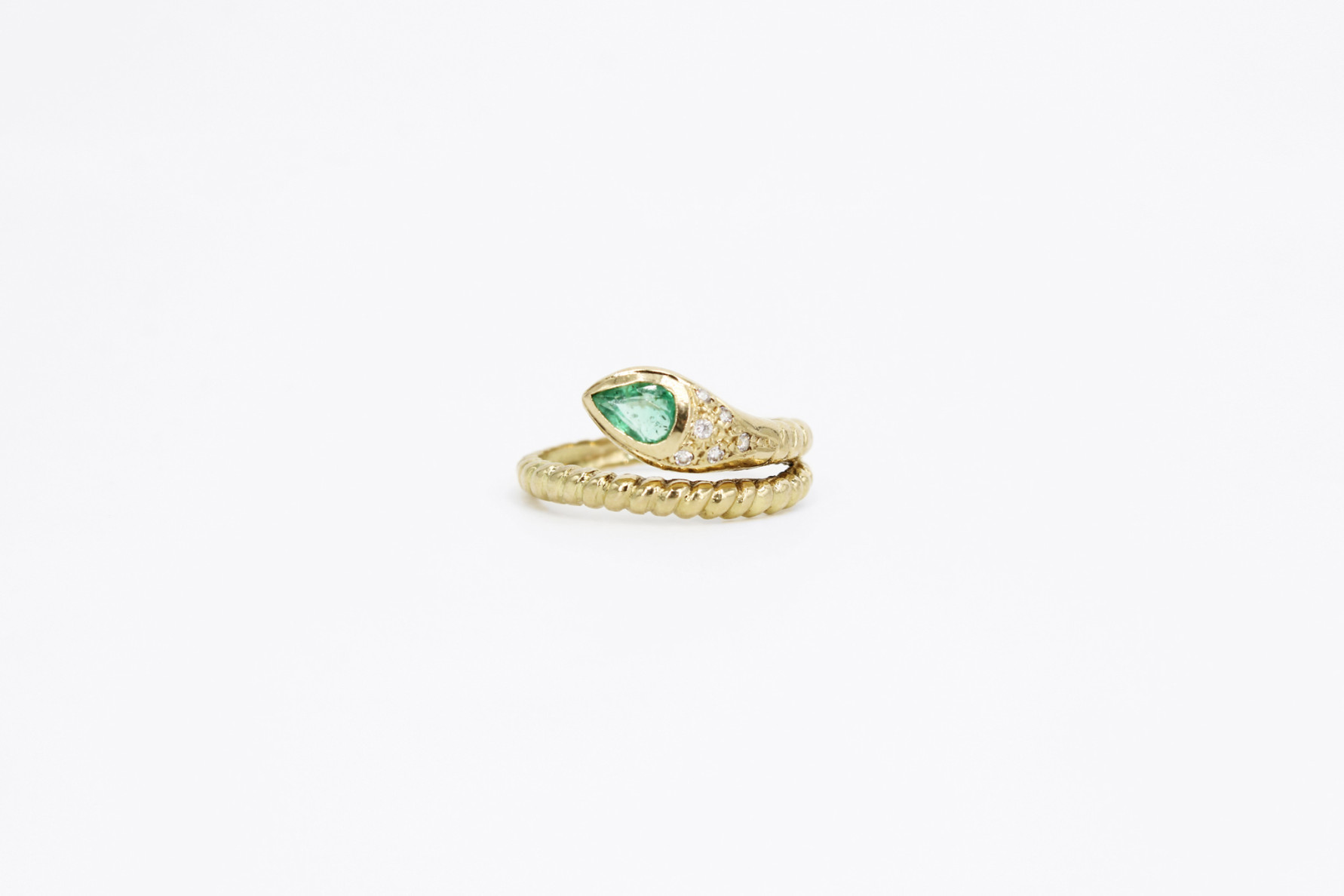 Anillo de oro de 18k. de segunda mano. Joyería de ocasión | ROYALHYSTERIA