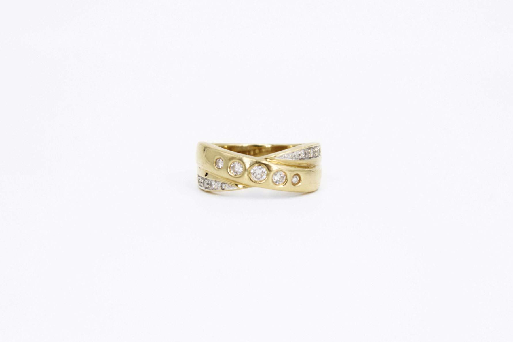 Anillo de oro de 18k con diamantes. de segunda mano. Joyería de ocasión | ROYALHYSTERIA