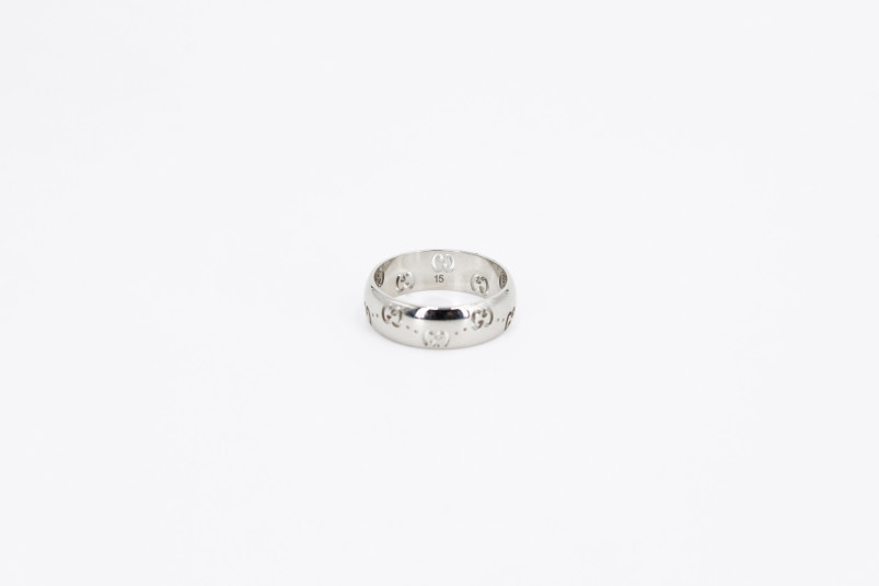 Anillo de oro blanco de 18k. de segunda mano. Joyería de ocasión | ROYALHYSTERIA