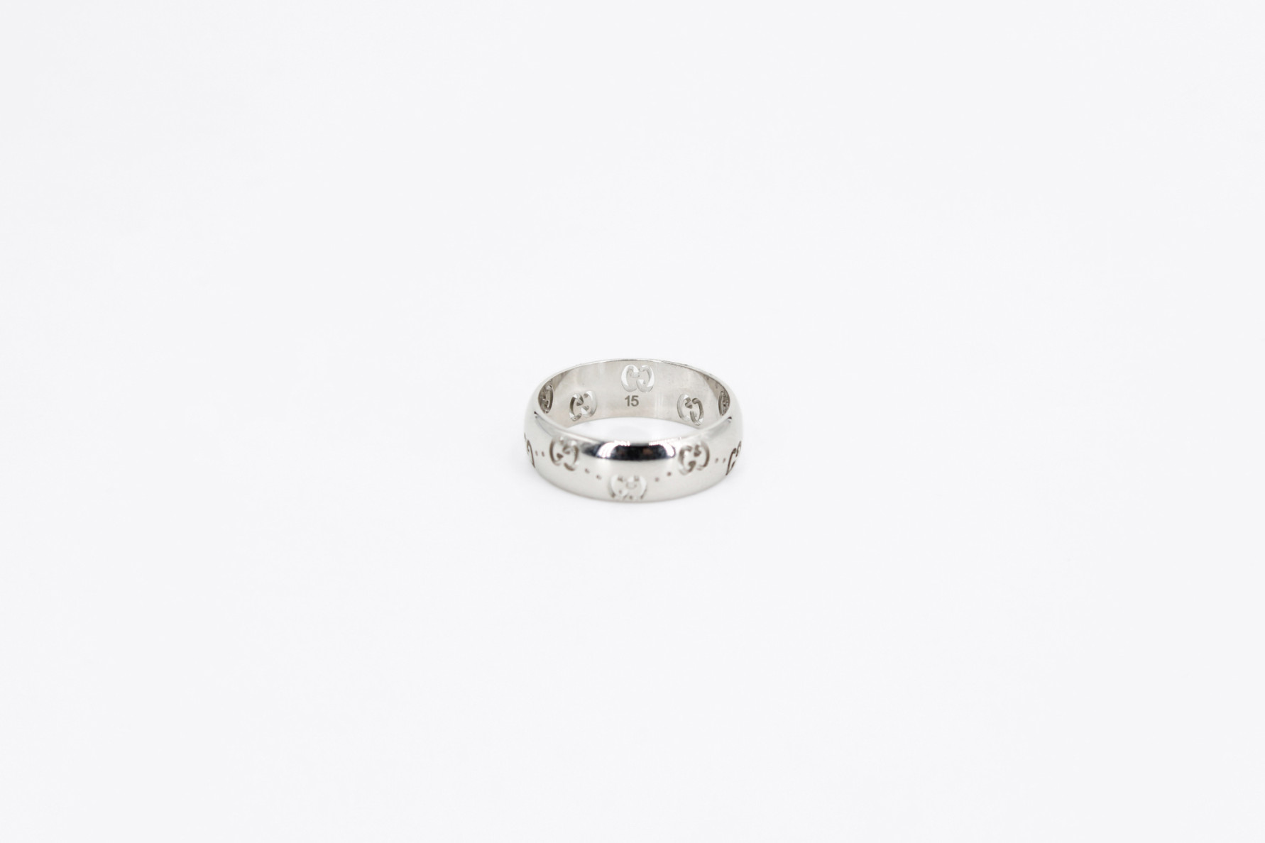 Anillo de oro blanco de 18k. de segunda mano. Joyería de ocasión | ROYALHYSTERIA