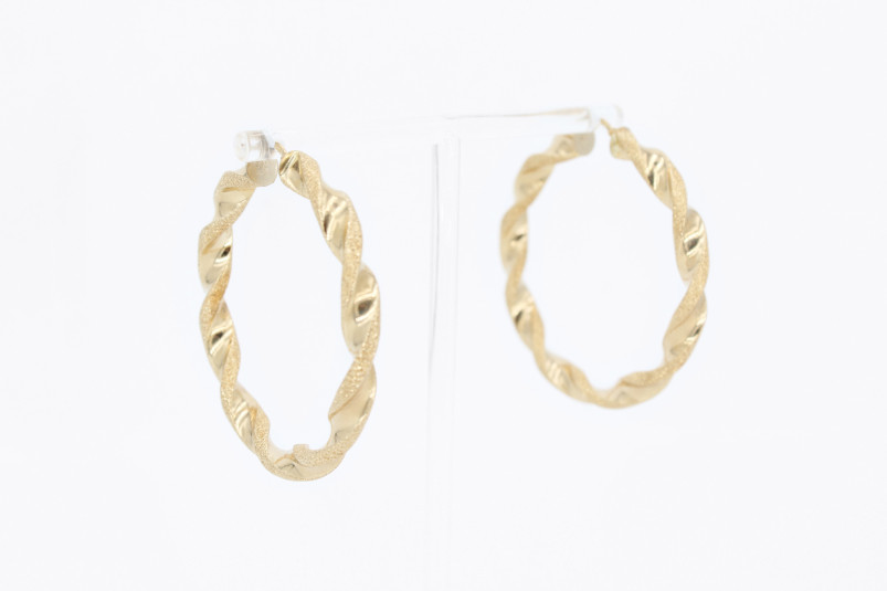 Aro de oro de 18k. de segunda mano. Joyería de ocasión | ROYALHYSTERIA