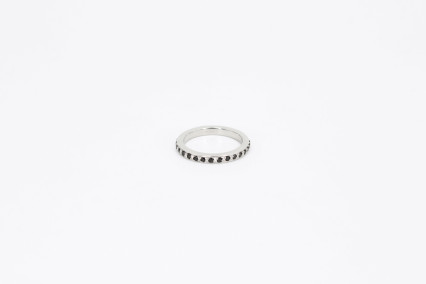 Anillo de oro blanco de 18k. de segunda mano. Joyería de ocasión | ROYALHYSTERIA