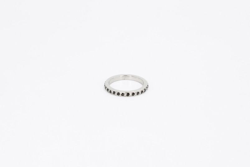 Anillo de oro blanco de 18k. de segunda mano. Joyería de ocasión | ROYALHYSTERIA