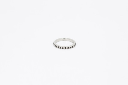 Anillo de oro blanco de 18k. de segunda mano. Joyería de ocasión | ROYALHYSTERIA