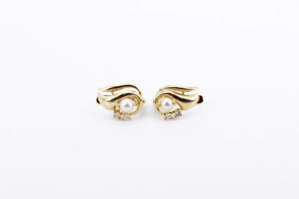 Pendiente de oro de 18k. de segunda mano. Joyería de ocasión | ROYALHYSTERIA