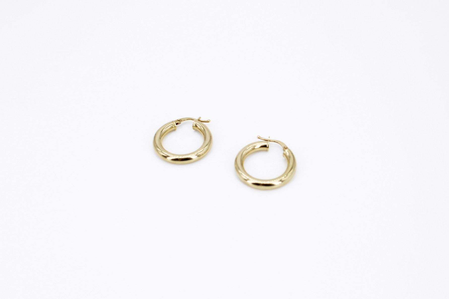 Aro de oro de 18k. de segunda mano. Joyería de ocasión | ROYALHYSTERIA