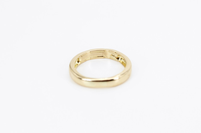 Anillo de oro de 18k. de segunda mano. Joyería de ocasión | ROYALHYSTERIA
