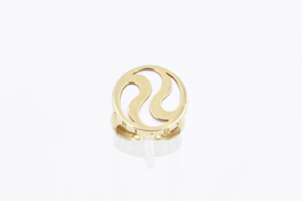 Anillo de oro de 18k. de segunda mano. Joyería de ocasión | ROYALHYSTERIA