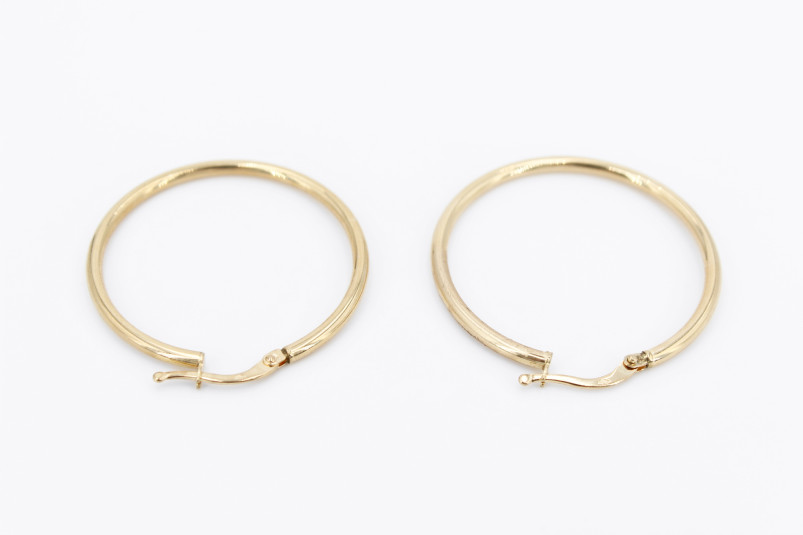 Aro de oro de 18k. de segunda mano. Joyería de ocasión | ROYALHYSTERIA