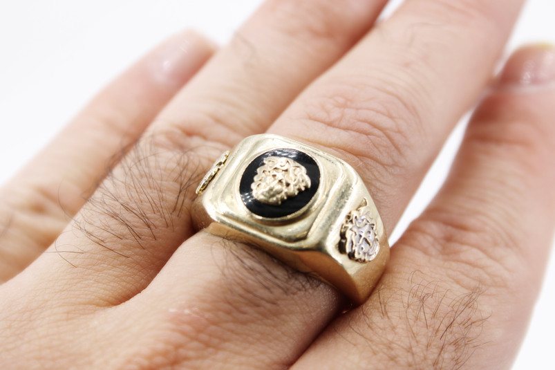Anillo de oro de 14k. de segunda mano. Joyería de ocasión | ROYALHYSTERIA