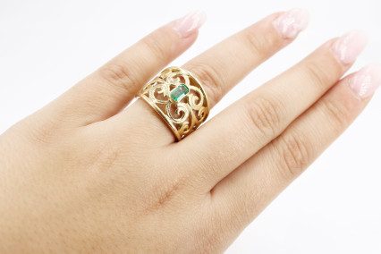 Anillo de oro de 18k. de segunda mano. Joyería de ocasión | ROYALHYSTERIA