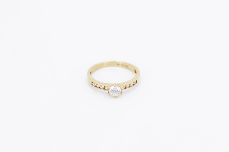 Anillo de oro de 18k. de segunda mano. Joyería de ocasión | ROYALHYSTERIA